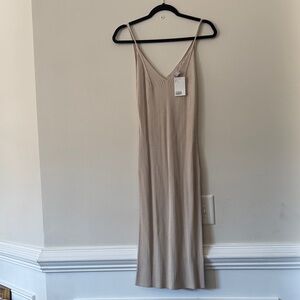 H&M Beige Ribbed Dress